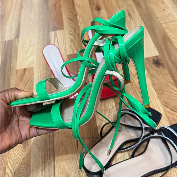 3 pairs of heels for $15 - Picture 5 of 12